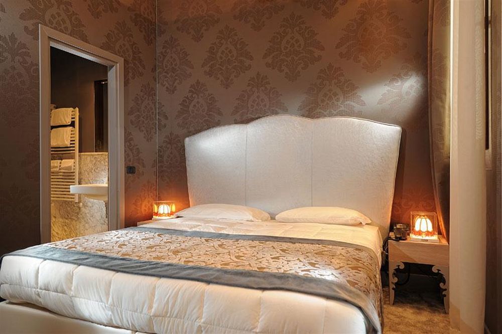 Aqua B Hotel Velence Kültér fotó